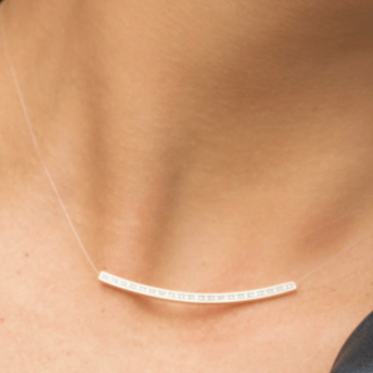 PAVÉ DOTS HORIZONTAL Floating Diamond Necklace -14K Gold