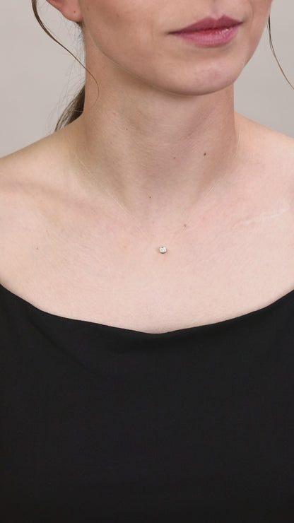 0.25 CT FLOATING DIAMOND NECKLACE - 14K Gold